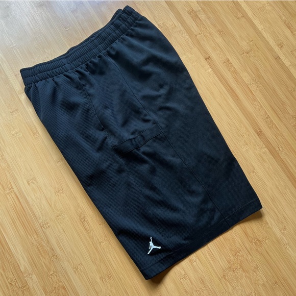 🏀MEN’s Jordan black basketball shorts - L - Picture 1 of 6